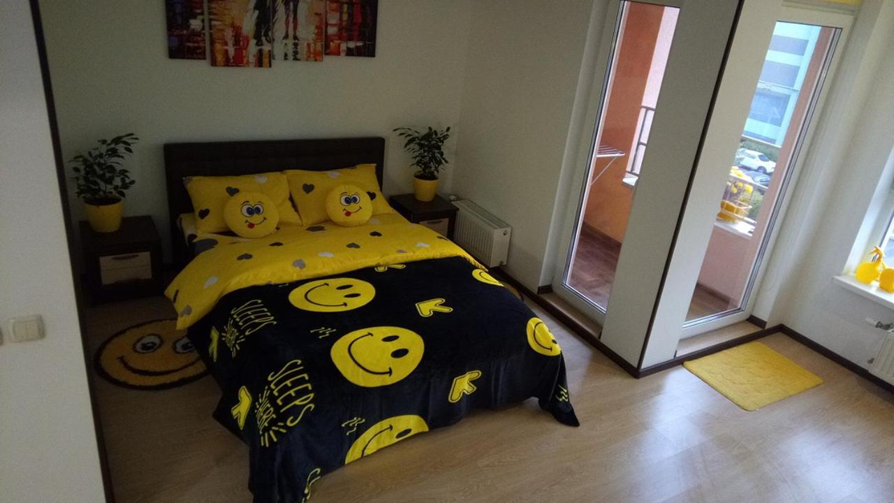 Positive Smile Studio Apartment In The Colorful Comfort Town Residental Complex. Kt-06. Kiev Esterno foto
