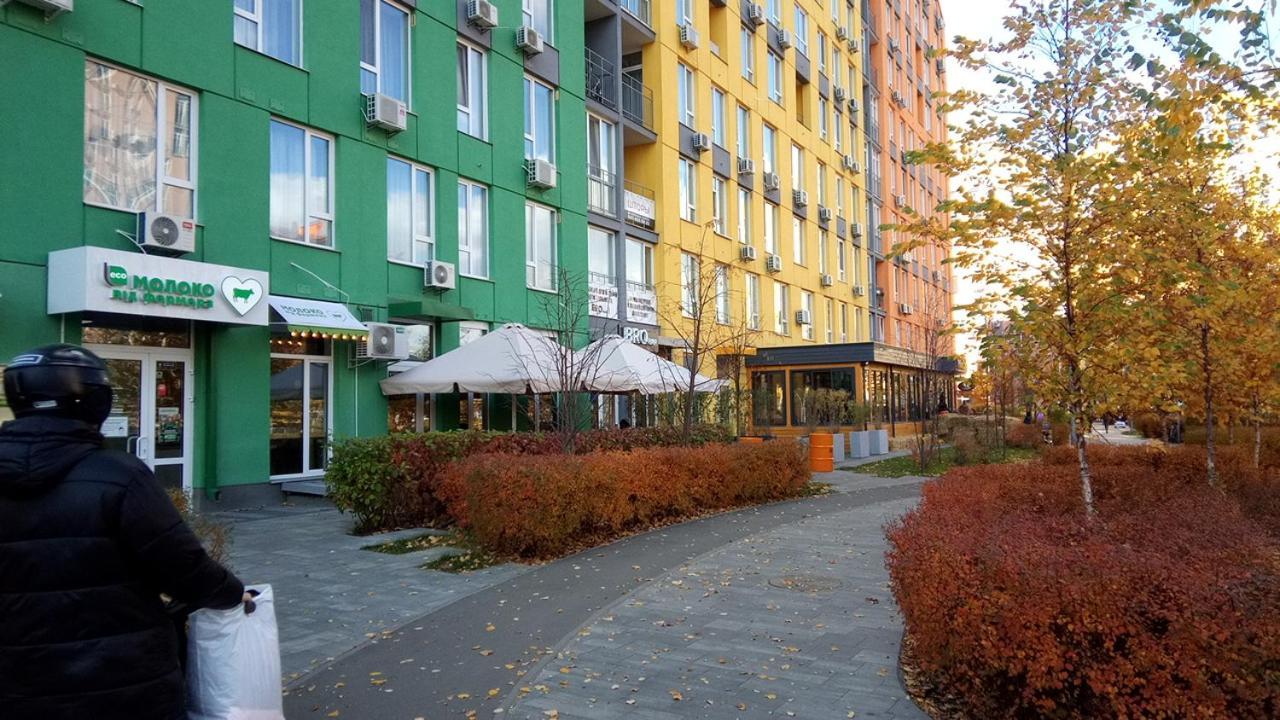 Positive Smile Studio Apartment In The Colorful Comfort Town Residental Complex. Kt-06. Kiev Esterno foto