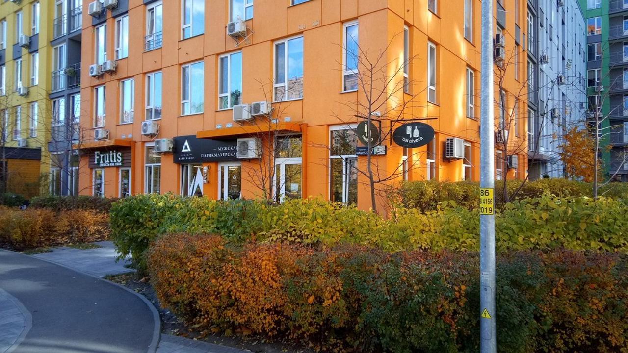 Positive Smile Studio Apartment In The Colorful Comfort Town Residental Complex. Kt-06. Kiev Esterno foto